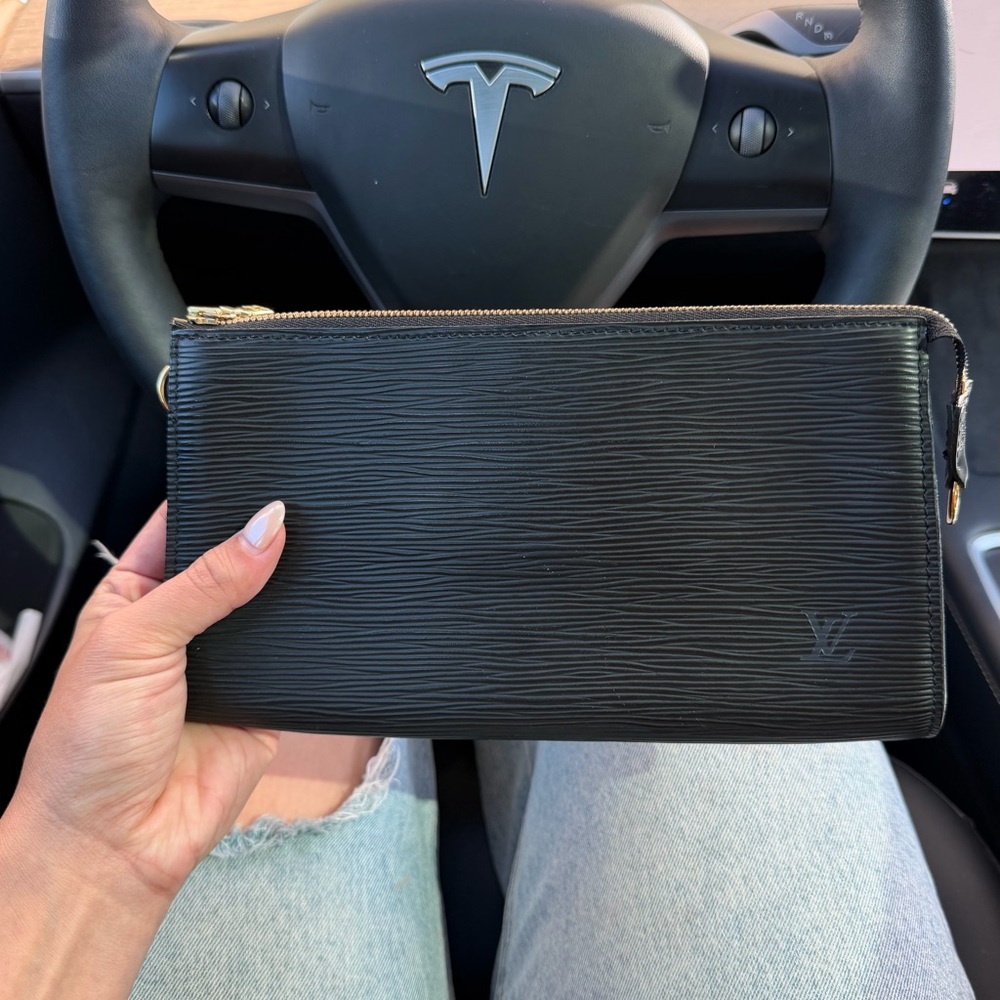 Louis Vuitton Pochette Accessoires - Picture 2 of 11